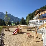 Chalet Retreat Near Kitzbuhel Alps *
