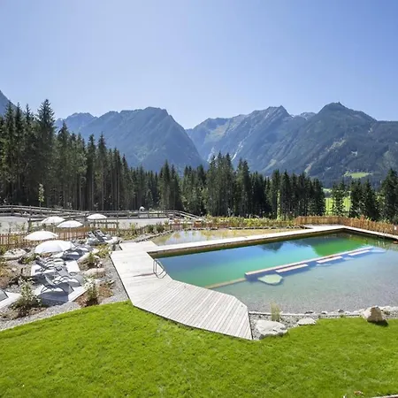 Retreat Near Kitzbuhel Alps Chalet *